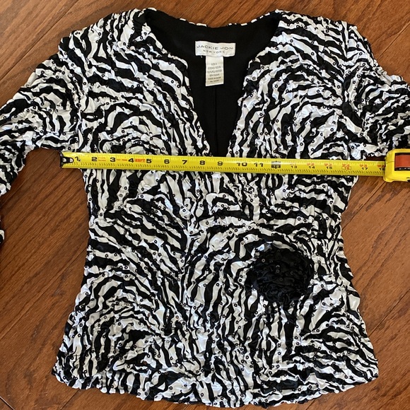 Jackie Jon Black /White sequence zebra pattern jacket Top - Size Small - Picture 11 of 12